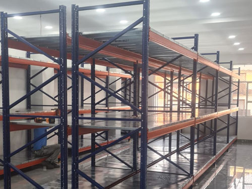 Cantilever Racking: For Long & Bulky Items